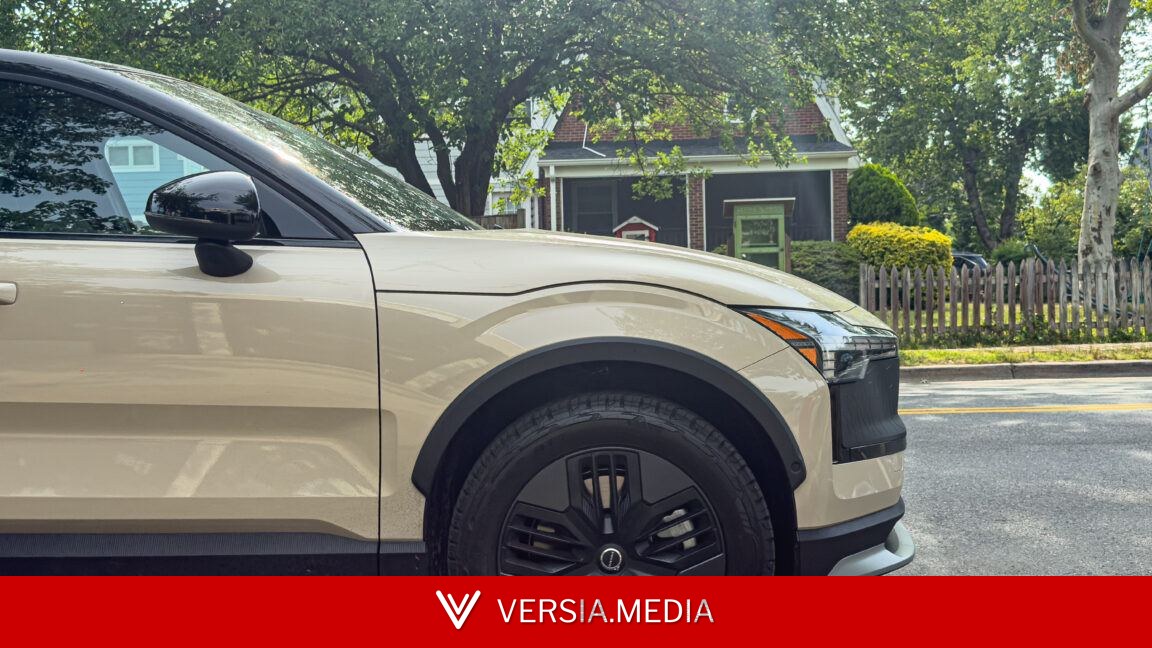 A good little EV you won't be able to buy soon: The Volvo EX30 Cross Country