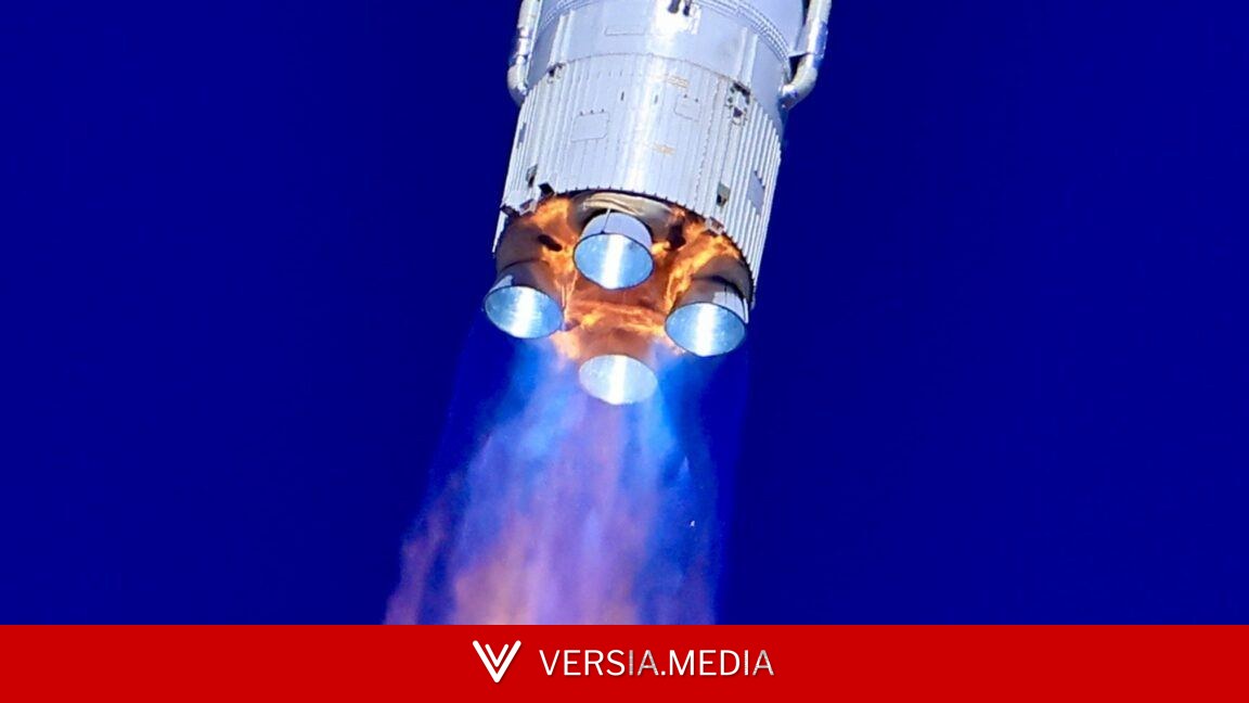 A Chinese rocket breaks apart dangerously close to the Starlink constellation — Tech | Versia.media